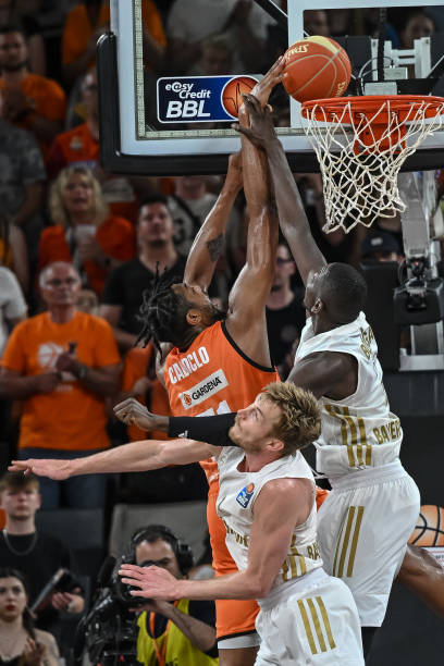 为球队打破 为球队打破